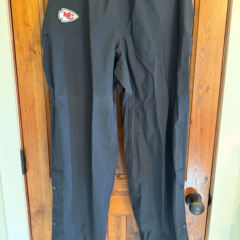 Kansas City Chiefs Coach's Rain Suit - Picture 14 of 16